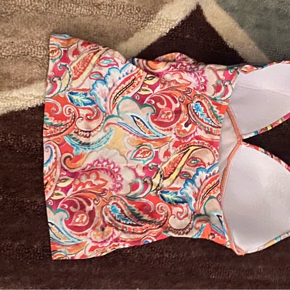 Swimwear - Picture 7 of 8